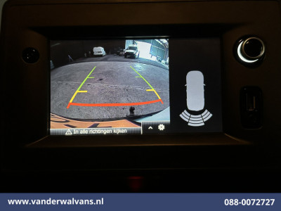 Renault Master 2.3 dCi 136pk L2H2 Euro6 Airco | Navigatie | Camera | Trekhaak | Cruisecontrol Parkeersensoren, Bijrijdersbank foto 3