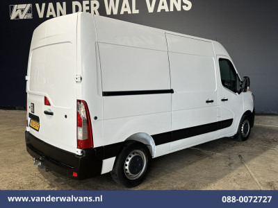 Renault Master 2.3 dCi 136pk L2H2 Euro6 Airco | Navigatie | Camera | Trekhaak | Cruisecontrol Parkeersensoren, Bijrijdersbank foto 9