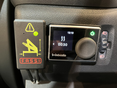 Renault Master 2.3 dCi 145 PK L3 145 PK Open Laadbak / Fassi Kraan / Euro 6 / Airco / Trekhaak / Cruise Control / 3-Zits / 24.300 KM !! foto 11