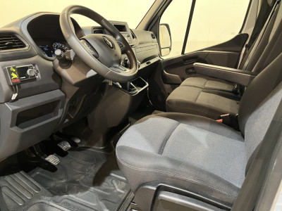 Renault Master 2.3 dCi 145 PK L3 145 PK Open Laadbak / Fassi Kraan / Euro 6 / Airco / Trekhaak / Cruise Control / 3-Zits / 24.300 KM !! foto 5
