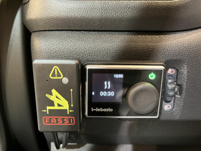Renault Master 2.3 dCi 145 PK L3 Open Laadbak / Fassi Kraan / Euro 6 / Airco / Trekhaak / Cruise Control / 3-Zits / 20.200 KM !! foto 16