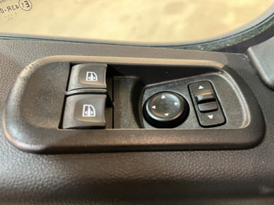 Renault Master 2.3 dCi 145 PK L3 Open Laadbak / Fassi Kraan / Euro 6 / Airco / Trekhaak / Cruise Control / 3-Zits / 55.000 KM !! foto 15