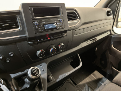 Renault Master 2.3 dCi 145 PK L3 Open Laadbak / Fassi Kraan / Euro 6 / Airco / Trekhaak / Cruise Control / 3-Zits / 55.000 KM !! foto 7