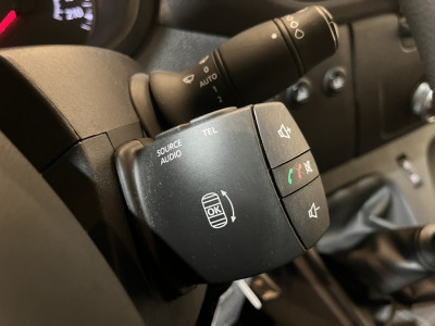 Renault Master 2.3 dCi 145 PK L3 Open Laadbak / Fassi Kraan / Euro 6 / Airco / Trekhaak / Cruise Control / 3-Zits / 65.000 KM !! foto 18