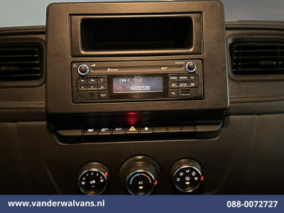 Renault Master 2.3 dCi 146pk Bakwagen 232cm Hoog Laadklep Zijdeur Euro6 Airco | LED | Cruisecontrol | Lat om Lat Betimmering Bijrijdersbank, 972kg laadvermogen, Trekhaak foto 17