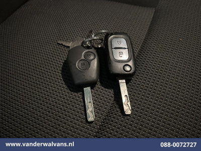 Renault Master 2.3 dCi 146pk  Chassis Cabine Euro6 Airco | Navigatie | LED | Cruisecontrol Bijrijdersbank foto 17