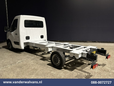 Renault Master 2.3 dCi 146pk  Chassis Cabine Euro6 Airco | Navigatie | LED | Cruisecontrol Bijrijdersbank foto 2