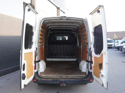 Renault Master 2.3 dCi 150PK L2H2 - EURO 6 - Airco - Trekhaak - €14.900,- Excl. 7