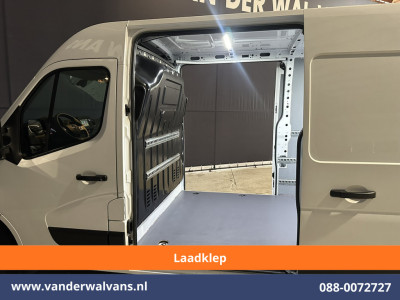 Renault Master 2.3 dCi 150pk L2H2 Euro6 Airco | Laadklep | 2x Zijdeur | Camera | Navigatie | LED | Cruisecontrol Parkeersensoren, Bijrijdersbank foto 2