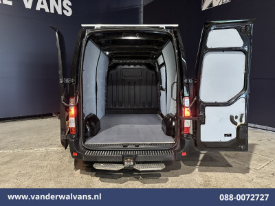 Renault Master 2.3 dCi 180pk L2H2 Euro6 Airco | Camera | Navigatie | LM Velgen | Cruisecontrol | LED Sidebars, 2500kg Trekhaak, Parkeersensoren, Bijrijdersbank foto 14