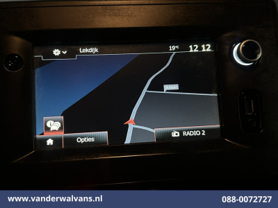 Renault Master 2.3 dCi 180pk L2H2 Euro6 Airco | Camera | Navigatie | LM Velgen | Cruisecontrol | LED Sidebars, 2500kg Trekhaak, Parkeersensoren, Bijrijdersbank foto 3
