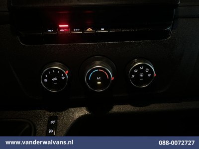 Renault Master 2.3 dCi 180pk L2H2 Euro6 Airco | Camera | Navigatie | LM Velgen | Cruisecontrol | LED Sidebars, 2500kg Trekhaak, Parkeersensoren, Bijrijdersbank foto 8