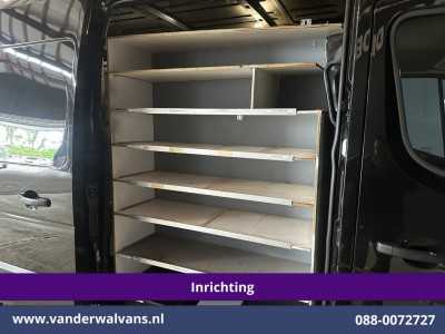 Renault Master 2.3 dCi 180pk L2H2 Inrichting Euro6 Airco | Camera | Navigatie | LM Velgen | Cruisecontrol | LED Sidebars, 2500kg Trekhaak, Parkeersensoren, Bijrijdersbank foto 15