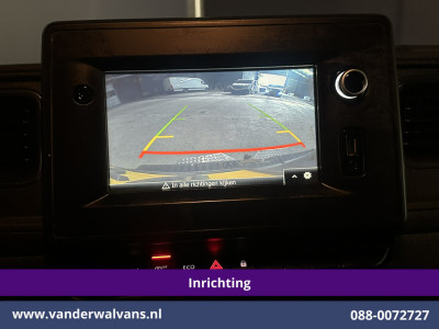 Renault Master 2.3 dCi 180pk L2H2 Inrichting Euro6 Airco | Camera | Navigatie | LM Velgen | Cruisecontrol | LED Sidebars, 2500kg Trekhaak, Parkeersensoren, Bijrijdersbank foto 2