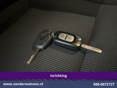 Renault Master 2.3 dCi 180pk L2H2 Inrichting Euro6 Airco | Camera | Navigatie | LM Velgen | Cruisecontrol | LED Sidebars, 2500kg Trekhaak, Parkeersensoren, Bijrijdersbank foto 21