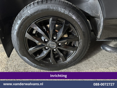 Renault Master 2.3 dCi 180pk L2H2 Inrichting Euro6 Airco | Camera | Navigatie | LM Velgen | Cruisecontrol | LED Sidebars, 2500kg Trekhaak, Parkeersensoren, Bijrijdersbank foto 4
