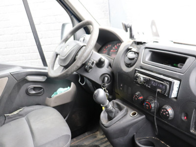 Renault Master 2.3 dCi L2H2 - Airco - Cruise - Trekhaak - €2.950,- Excl. foto 3