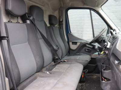 Renault Master 2.3 dCi L2H2 - Airco - Cruise - Trekhaak - €2.950,- Excl. foto 4