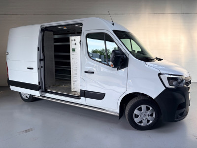 Renault Master Automaat Servicewagen T35 2.3 dCi 150pk L2H2 Energy Work Edition 3persoons, BOTT inrichting, Trekhaak Rijklaarprijs 15