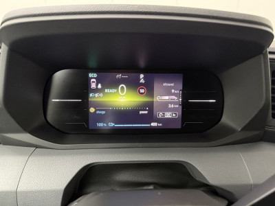 Renault Master E-Tech 87Kwh L2H2 | Zeer Compleet !! | Direct Rijden !!! | 2450Kg Trekhaak | 10 Multimedia+Google | 360 Camera | Betimmering foto 15