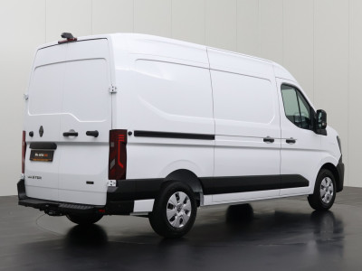 Renault Master E-Tech 87Kwh L2H2 | Zeer Compleet !! | Direct Rijden !!! | 2450Kg Trekhaak | 10 Multimedia+Google | 360 Camera | Betimmering foto 2