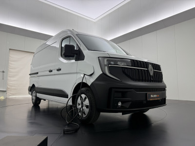 Renault Master E-Tech 87Kwh L2H2 | Zeer Compleet !! | Direct Rijden !!! | 2450Kg Trekhaak | 10 Multimedia+Google | 360 Camera | Betimmering foto 3