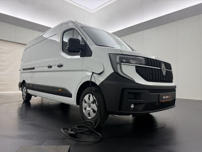 Renault Master E-Tech 87Kwh L2H2 | Zeer Compleet !! | Direct Rijden !!! | 2500Kg Trekhaak | 10 Multimedia+Google | 360 Camera | Betimmering foto 5