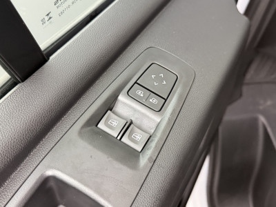 Renault Master E-Tech 87Kwh L2H2 | Zeer Compleet !! | Direct Rijden !!! | 2500Kg Trekhaak | 10 Multimedia+Google | 360 Camera | Betimmering foto 9