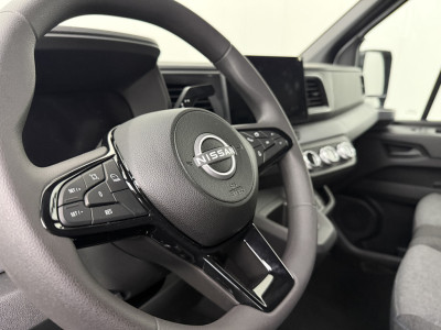 Renault Master L2H2 Limited 87 kWh | Trekhaak 2500Kg | Airco | Cruise | Multimedia | Camera foto 17