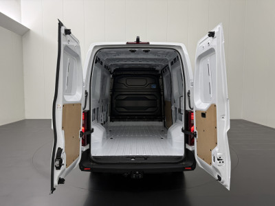 Renault Master L2H2 Limited 87 kWh | Trekhaak 2500Kg | Airco | Cruise | Multimedia | Camera foto 4