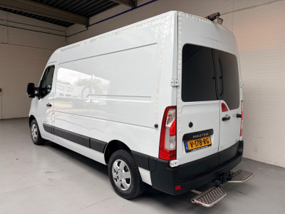 Renault Master Servicewagen T35 2.3 dCi 145pk euro6 L2H2 BOTT Inrichting, Victron omvormer, Standkachel, Trekhaak, RIJKLAARPRIJS! foto 5