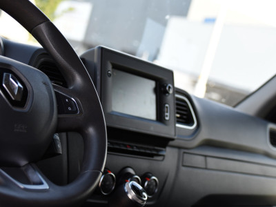 Renault Master T33 2.3 dCi 135 L2H2 Camera, Cruise, LED, Multimedia, Trekhaak, 135pk, NAVI, Betimmering, Uniek! foto 13