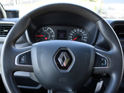 Renault Master T33 2.3 dCi 135 L2H2 Camera, Cruise, LED, Multimedia, Trekhaak, 135pk, NAVI, Betimmering, Uniek! foto 14