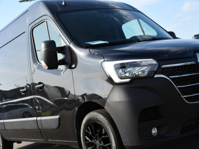 Renault Master T33 2.3 dCi 135 L2H2 Camera, Cruise, LED, Multimedia, Trekhaak, 135pk, NAVI, Betimmering, Uniek! foto 17