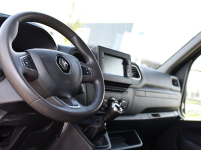 Renault Master T33 2.3 dCi 135 L2H2 Camera, Cruise, LED, Multimedia, Trekhaak, 135pk, NAVI, Betimmering, Uniek! foto 2