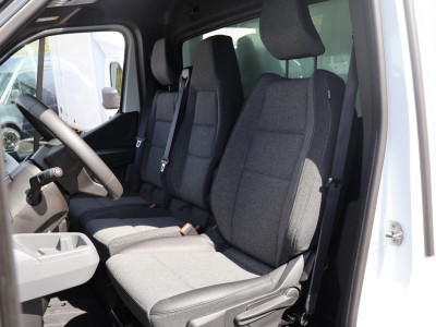 Renault Master T35 2.0 dCi 170pk Bakwagen met Achterdeuren foto 2