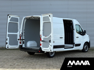 Renault Master T35 2.3 dCi 135 L2H2 Airco Bluetooth Sensoren Radio foto 5