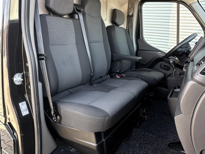 Renault Master T35 2.3 dCi 135 L2H2 Airco|Trekhaak|Cruise LED NAVI foto 7