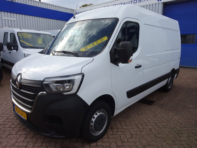Renault Master T35 2.3 dCi 135 L2H2 Comfort Groot NAVI AIRCO TREKHAAK ZEER NETJES foto 2