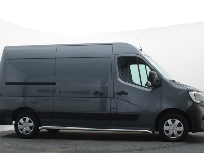 Renault Master T35 2.3 dCi 135 L2H2 Work Edition 3-Zits, Camera, Cruise, Apple Carplay, Rijstrooksensor, DAB, PDC 20