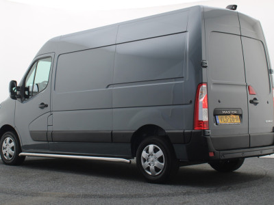 Renault Master T35 2.3 dCi 135 L2H2 Work Edition 3-Zits, Camera, Cruise, Apple Carplay, Rijstrooksensor, DAB, PDC 3