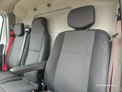 Renault Master T35 2.3 dCi 135 L2H2 Work Edition , Airco , navi , camera , 1e Eig , Euro 6 foto 10