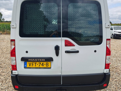 Renault Master T35 2.3 dCi 135 L2H2+ werkplaats inrichting , Euro 6 , 1e Eig , 140 PK , Apk 4- 2027 , Camera , leuke bus. 4