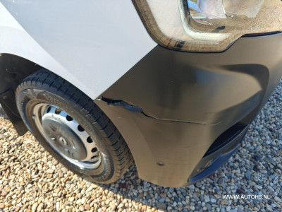 Renault Master T35 2.3 dCi 135 L2H2 ,+ werkplaats inrichting , Euro 6 , 1e Eig , 140 PK , Apk 8- 2027 , Camera , leuke bus. foto 11