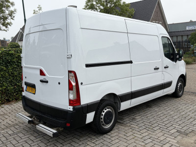 Renault Master T35 2.3 dCi 135PK Euro6 L2H2 â 3-zits â camera â trekhaak 2500KG â omvormer foto 4