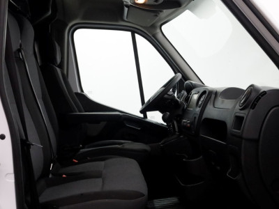 Renault Master T35 2.3 dCi 145pk E6 RWD L4H3 Energy Airco/Navi  08-2018 foto 3