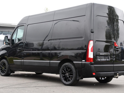 Renault Master T35 2.3 dCi 150 L2H2 Black Edition Cruise, Camera, Carplay, 150pk, Automaat Multimedia, LED, NAVI, Trekhaak, Uniek! 3