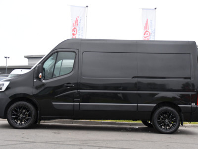 Renault Master T35 2.3 dCi 150 L2H2 Black Edition Cruise, Camera, Carplay, 150pk, Automaat Multimedia, LED, NAVI, Trekhaak, Uniek! 9
