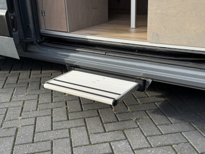 Renault Master T35 2.3 dCi 180 PK AUTOMAAT / L3H2 / CAMPER / BPM VRIJ GRIJS KENTEKEN / ZONNEPANEEL / THULE LUIFEL + TENT / VENTILATIE / CAMERA / TREKHAAK foto 14