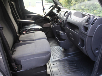 Renault Master T35 2.3 dCi L2H2 Energy 146PK | Airco | Navigatie | Trekhaak | 3-zits foto 15